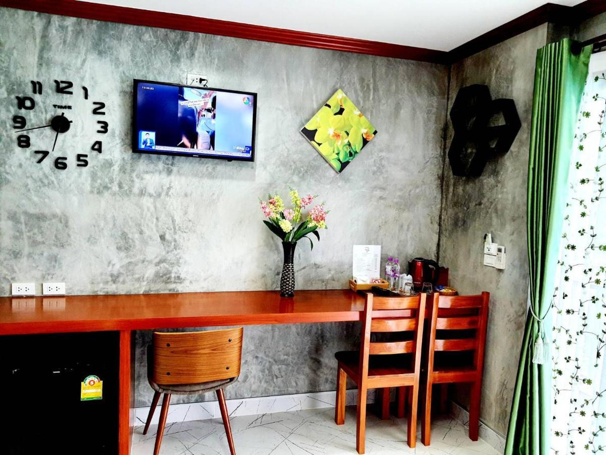 Areeya Phubeach Resort Coliving Coworking Ao Nang Exteriör bild