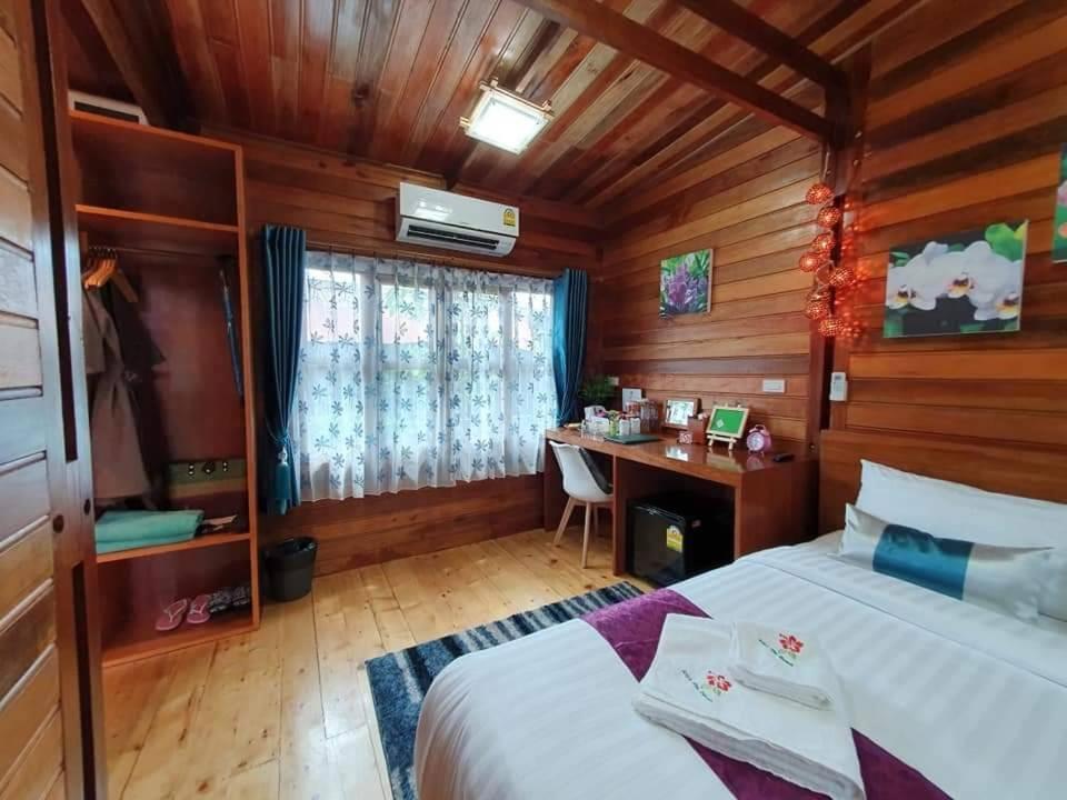 Areeya Phubeach Resort Coliving Coworking Ao Nang Exteriör bild