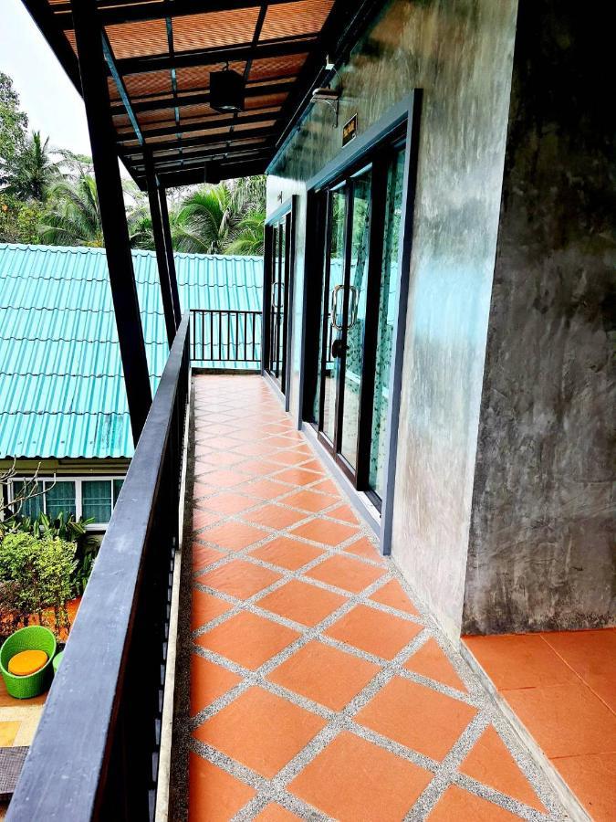 Areeya Phubeach Resort Coliving Coworking Ao Nang Exteriör bild