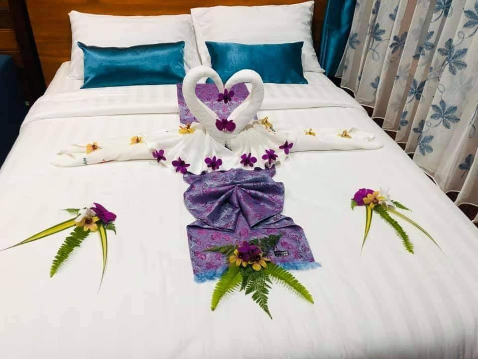 Areeya Phubeach Resort Coliving Coworking Ao Nang Exteriör bild